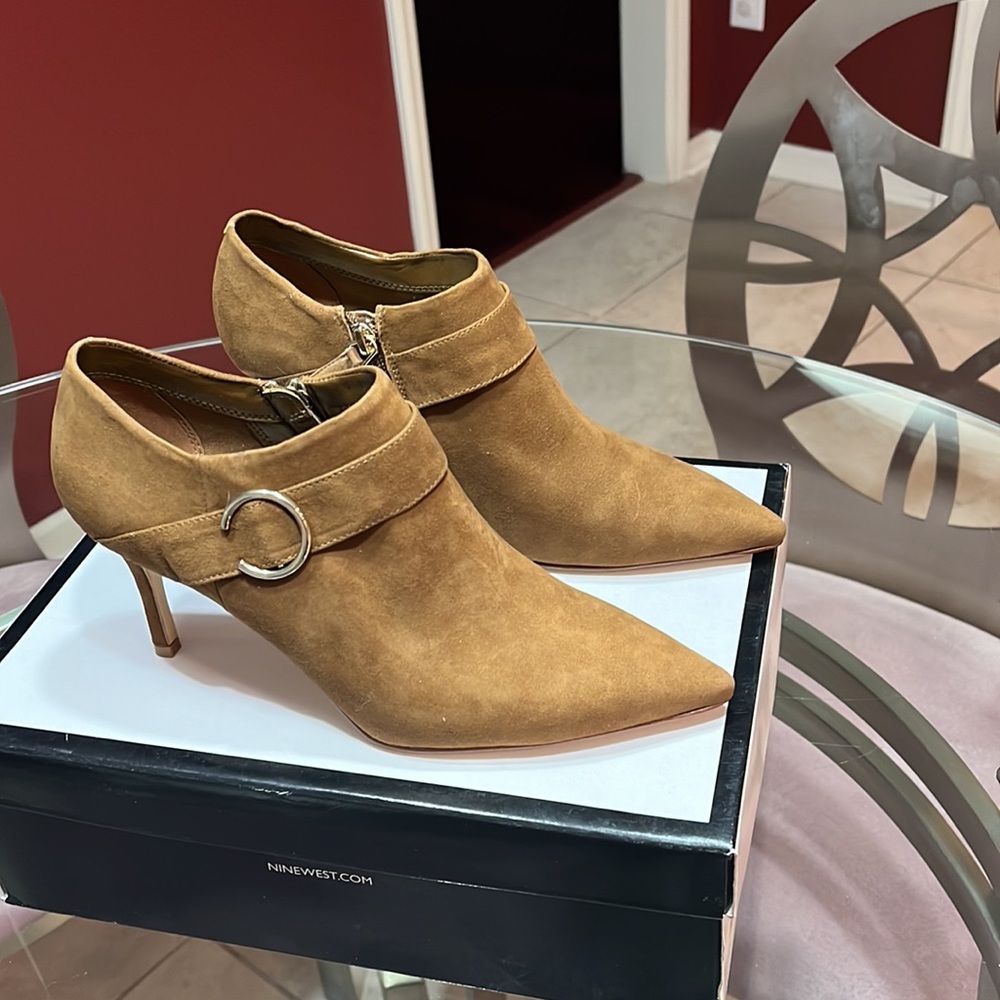 Light brown booties